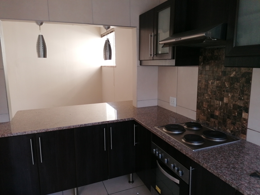 To Let 2 Bedroom Property for Rent in Claremont Upper Western Cape